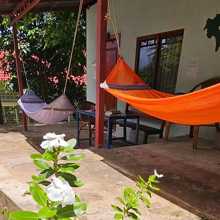 The Small Guest House Kaoh Touch ภายนอก รูปภาพ