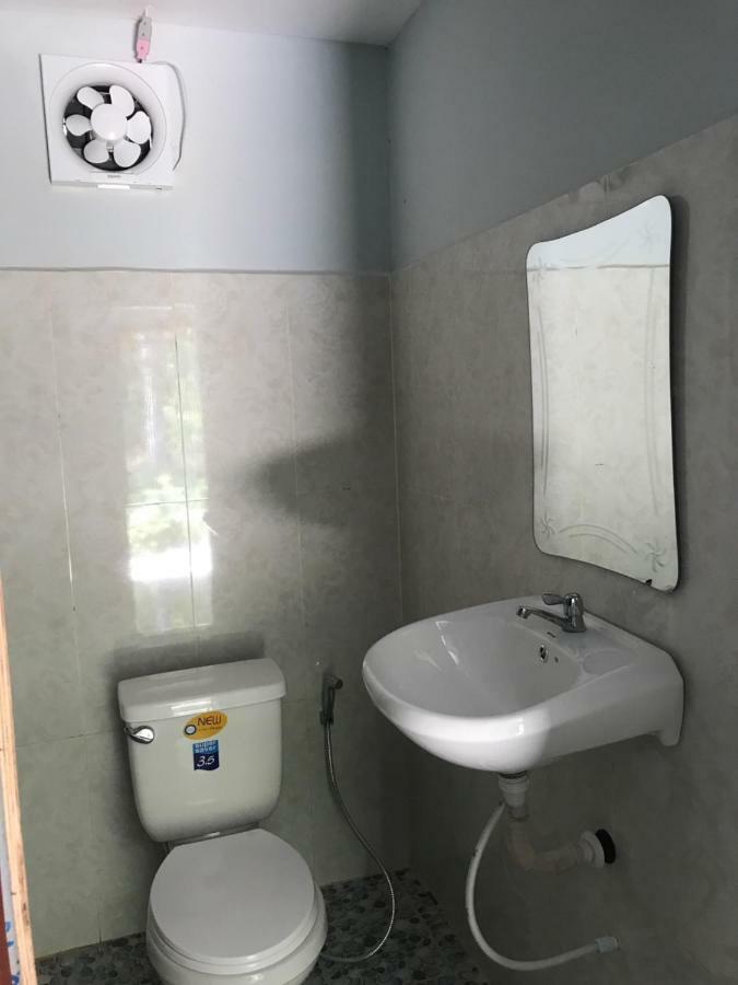 The Small Guest House Kaoh Touch ภายนอก รูปภาพ